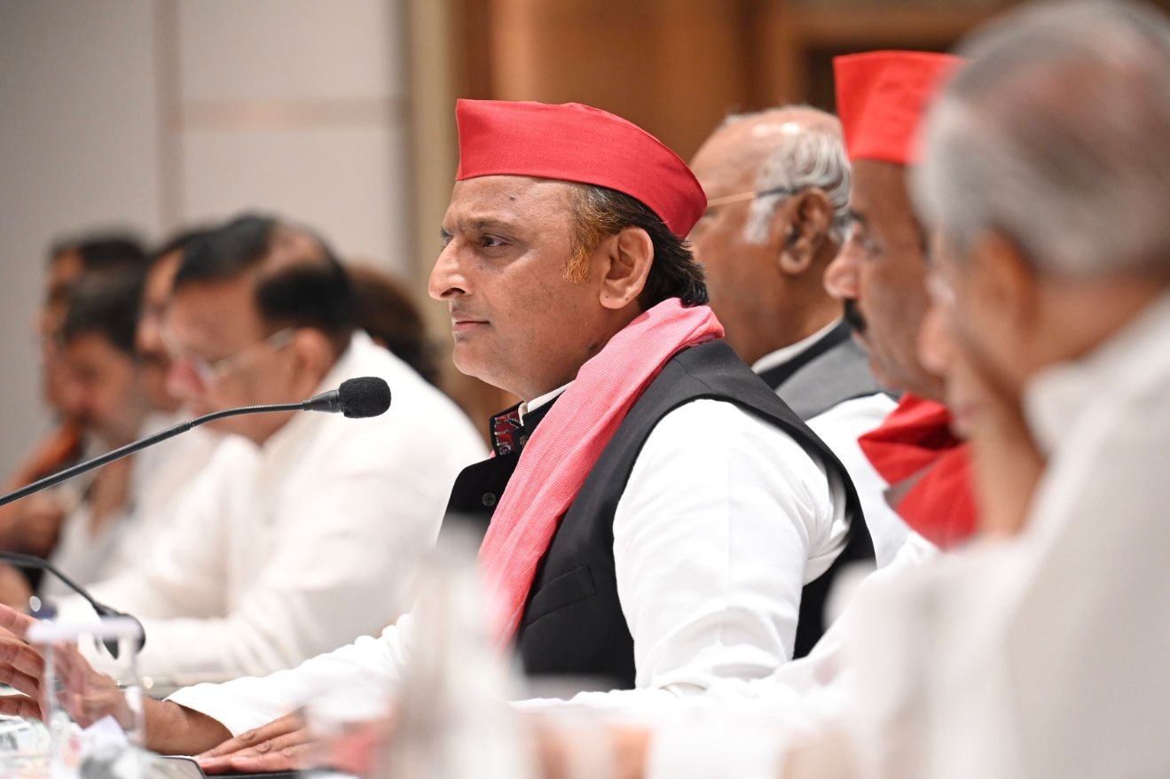 You are currently viewing ‘जन समर्थन INDIA गठबंधन के लिए जनता में दिखाई दे रहा’बोले अखिलेश यादव