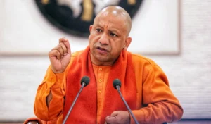 Read more about the article उत्तर प्रदेश की राजनीति में गरमागरमी: योगी आदित्यनाथ के ताज़ा बयान और सपा पर आरोप