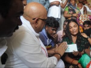 Read more about the article बाढ़ पीड़ितों की मदद के लिए UP कांग्रेस अध्यक्ष अजय राय ने CM से की ये माँग