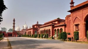 Read more about the article Aligarh Muslim University: इंडिया टुडे की बेस्ट रैंकिंग में पहला स्थान