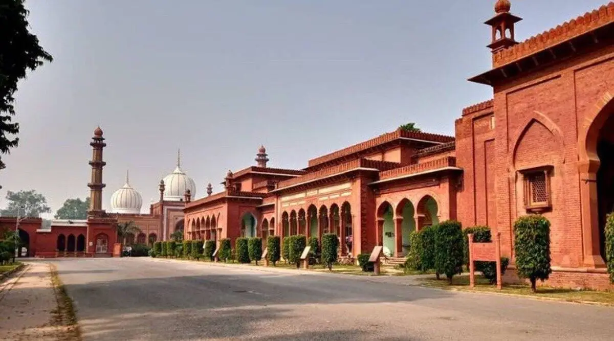 You are currently viewing Aligarh Muslim University: इंडिया टुडे की बेस्ट रैंकिंग में पहला स्थान