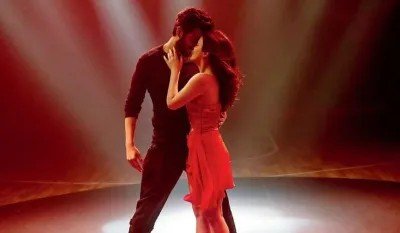 You are currently viewing SRK के रोमांटिक सीरिज देख कर आप का भी दिल पसीज जाय गा