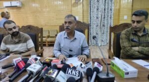 Read more about the article DEO Bandipora addresses Press Conference, briefs Media regarding Election Schedule.