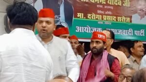 Read more about the article सपा के संविधान मान स्तंभ कार्यक्रम में हंगामा: विधायक ने आरोप लगाया जातिवाद