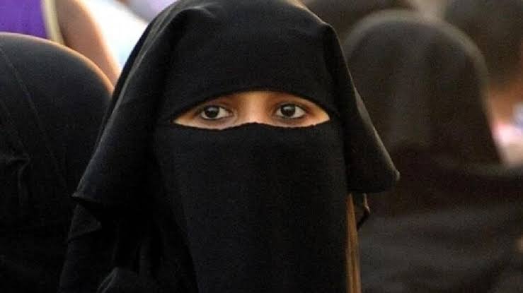 You are currently viewing यूपी के बांदा में तीन तलाक का मामला: पति ने बेटे की कमी पर दिया तलाक और की दूसरी शादी