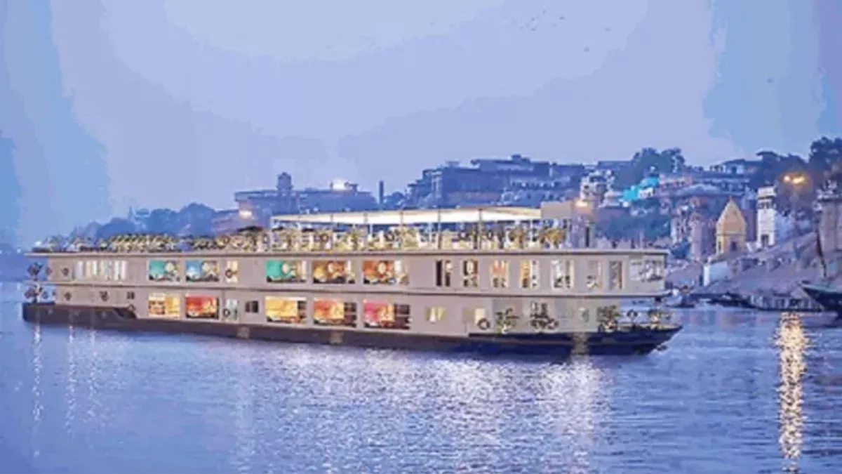 Read more about the article हाइड्रोजन क्रूज: काशी से प्रयागराज का अनोखा तीर्थाटन
