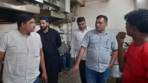 Read more about the article गाजियाबाद में मीट की दुकानों पर बड़ी कार्रवाई: बिना लाइसेंस वाली दुकानें बंद, ढाबों से लिए गए नमूने