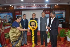 Read more about the article IMRT गोमती नगर में नये सत्र में एम0बी0ए0 ओरियंटेशन कार्यक्रम आयोजित