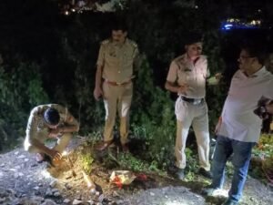 Read more about the article कानपुर में तीसरी बार ट्रेन को निशाना बनाने की कोशिश, कालिंदी एक्सप्रेस पर साजिश नाकाम