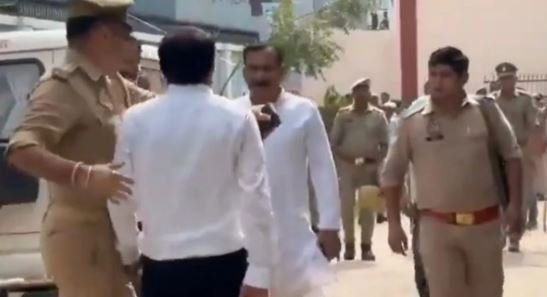 You are currently viewing लखीमपुर खीरी विधायक थप्पड़ कांड: बीजेपी ने चार लोगों को पार्टी से किया निष्कासित