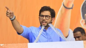 Read more about the article महाराष्ट्र विधानसभा चुनाव: आदित्य ठाकरे ने मोदी पर साधा निशाना, महाविकास अघाड़ी की सरकार बनाने का दावा