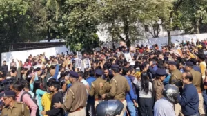 Read more about the article बीपीएससी 70वीं परीक्षा: बापू भवन पर फिर से होगी परीक्षा, पेपर लीक और हंगामे के बाद बड़ा फैसला