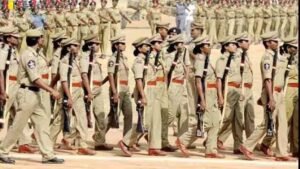 Read more about the article UP Police के अधिकारियों की सैलरी पर लटकी तलवार, जानें क्या है कारण