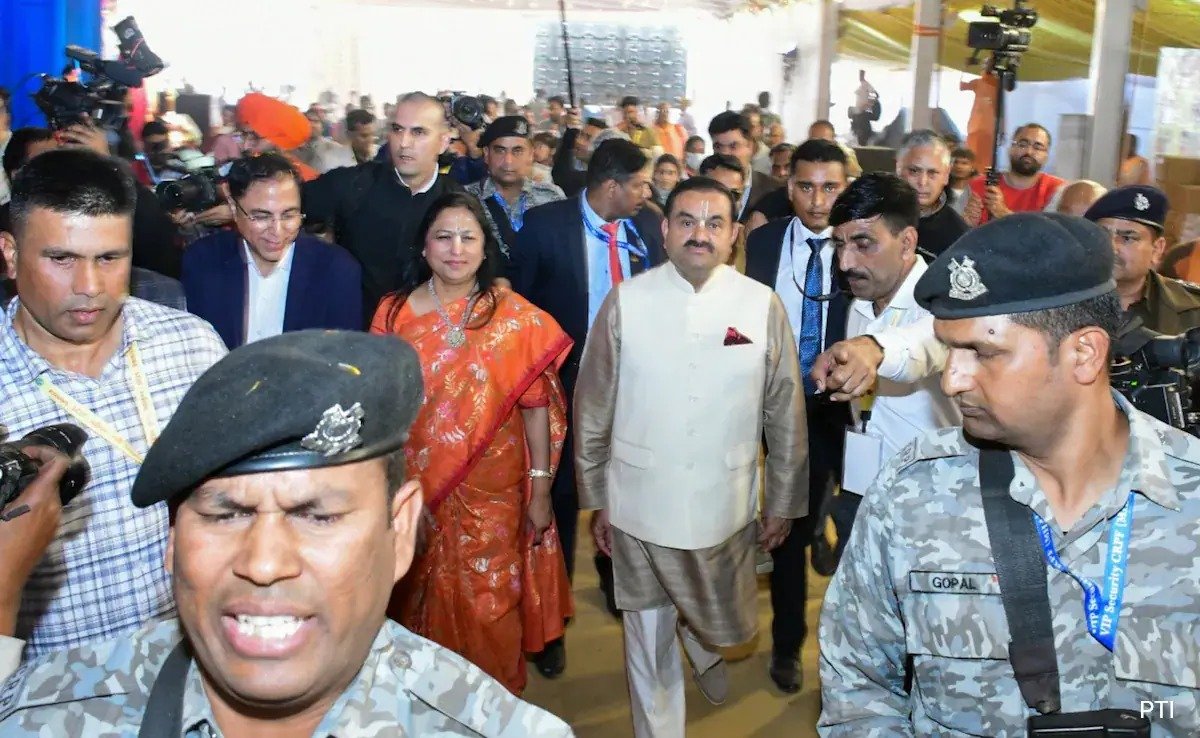 You are currently viewing Gautam Adani ने महाकुंभ में किया अपने बेटे की शादी का ऐलान, जानिए तारीख और खास बातें