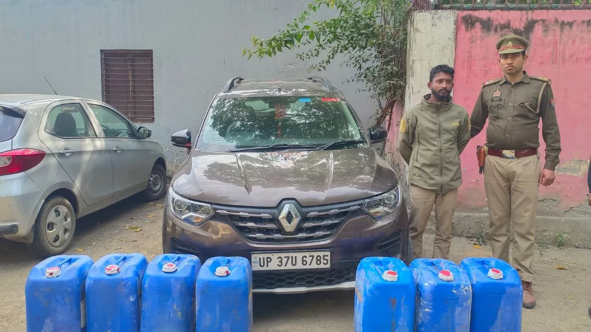 Read more about the article गाजियाबाद में पेट्रोल-डीजल लूट का सनसनीखेज खुलासा: पूर्व कर्मचारी ने किया खुलासा, पुलिस चौंकी