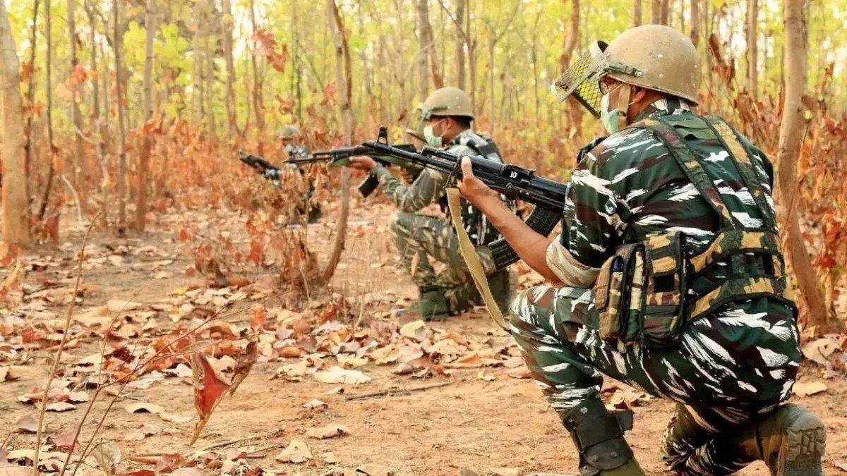 Read more about the article Chhattisgarh: बीजापुर में सुरक्षाबलों का बड़ा एनकाउंटर, 31 नक्सली ढेर, 2 जवान शहीद.