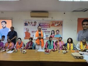 Read more about the article लखनऊ में आयोजित महिला सम्मेलन और सम्मान समारोह में बृजेश पाठक, आनंद द्विवेदी और सुषमा खर्कवाल ने दी शुभकामनाएं