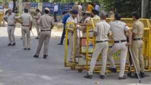 Read more about the article UP पुलिस वेतन निर्धारण में गड़बड़ी.. अधिक भुगतान पर अब वसूली का सवाल