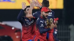 Read more about the article IPL 2025: रॉयल चैलेंजर्स बेंगलुरु ने चेन्नई सुपर किंग्स को 50 रन से हराया..मैच में बने महारिकॉर्ड