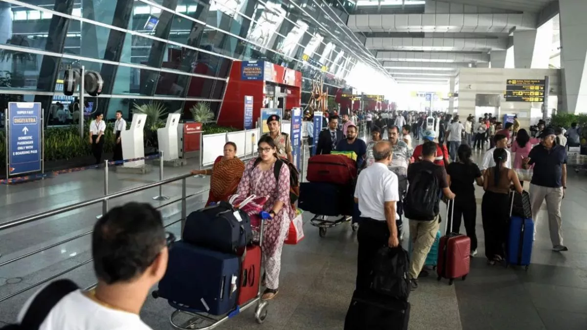 You are currently viewing IGI एयरपोर्ट पर अब सिर्फ 3 सेकेंड में होगी सुरक्षा जांच: लंबी लाइनों से मिलेगा छुटकारा