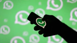 Read more about the article WhatsApp डाउन होने से यूजर्स को परेशानी, मैसेज भेजने में आई दिक्कत