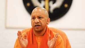 Read more about the article योगी कैबिनेट का बड़ा फैसला.. पीआरडी जवानों की सैलरी में बढ़ोतरी, इन प्रस्तावों पर लगी मुहर