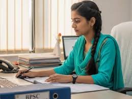 Read more about the article BPSC भर्ती 2025: बिहार में सरकारी नौकरी का सुनहरा अवसर, इन पदों के लिए निकली भर्तियां