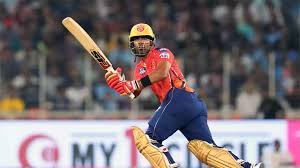 Read more about the article RCB की विराट जीत में गुम हुई शशांक सिंह की वीरता! आखिरी सांस तक लड़ा ‘वन मैन आर्मी’