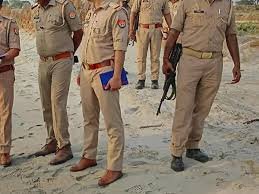 You are currently viewing लखनऊ एनकाउंटर.. 3 साल की दिव्यांग बच्ची से दरिंदगी का आरोपी पुलिस मुठभेड़ में ढेर