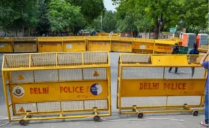 Read more about the article दिल्ली में बम धमकी… DU का सेंट स्टीफन कॉलेज और सेंट थॉमस स्कूल खाली करवाए गए
