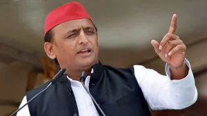 Read more about the article कांवड़ यात्रा के दौरान महिला कांवड़िये की सेवा करती दिखीं ऋषिका सिंह, वायरल वीडियो पर सपा अध्यक्ष ने दी प्रतिक्रिया