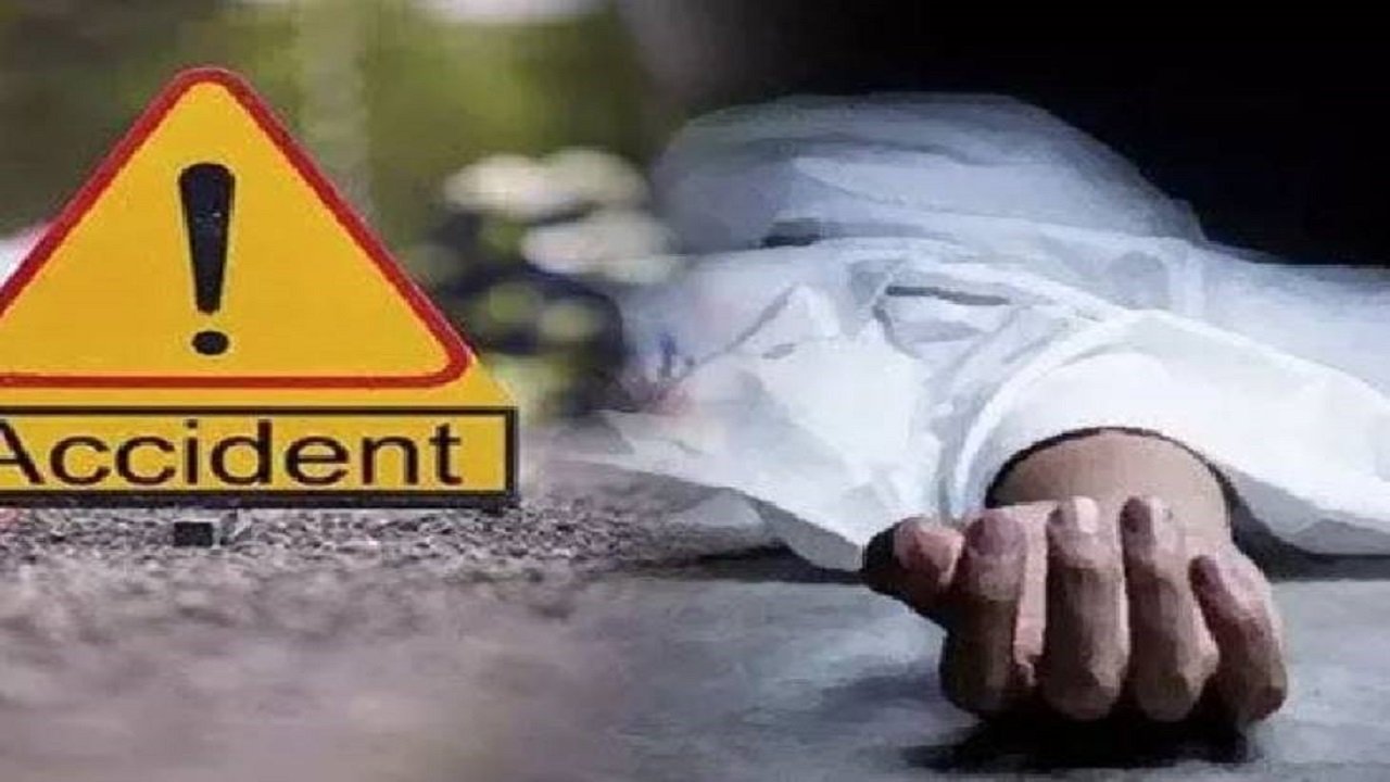 You are currently viewing Deoghar bus accident: कांवड़ियों की बस और ट्रक की टक्कर में 18 श्रद्धालुओं की मौत, 20 से अधिक घायल
