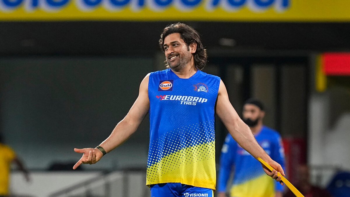 You are currently viewing MS Dhoni Birthday Special:सचिन से प्रेरणा लेकर फुटबॉल से शुरू किया सफर, जानें धोनी की जिंदगी के रोचक किस्से
