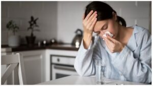 Read more about the article Health Tips:बरसात में सर्दी-जुकाम या डेंगू? ऐसे करें लक्षणों की सही पहचान