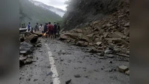 Read more about the article Sikkim Landslide:सिक्किम में भूस्खलन का कहर.. चार लोगों की मौत, तीन अब भी लापता