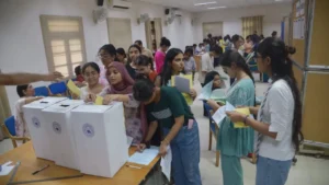 Read more about the article DUSU Election 2025: कौन संभालेगा कमान? आज तय होगी 21 उम्मीदवारों की किस्मत