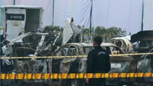 Read more about the article दिल्ली में लाल किला मेट्रो स्टेशन के पास भीषण धमाका: राजधानी दहली, एनआईए ने संभाली जांच