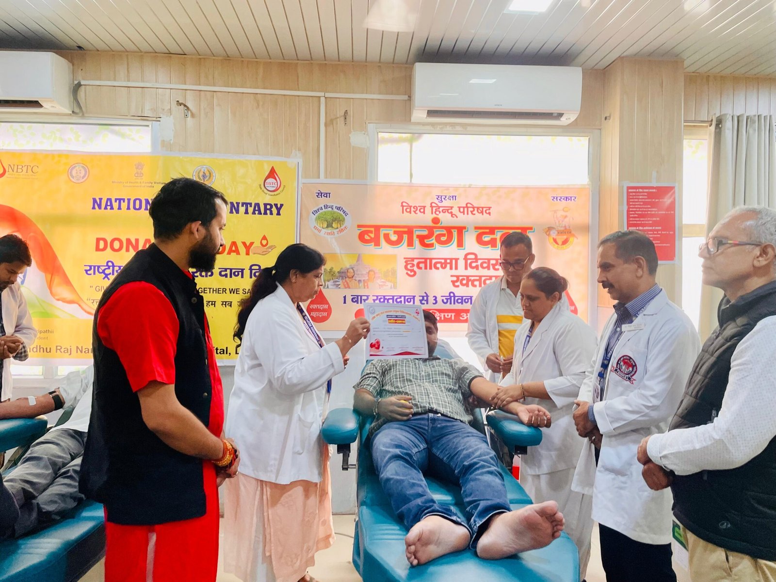 Read more about the article हुतात्मा कोठारी बंधुओं की स्मृति में रक्तदान शिविर का आयोजन