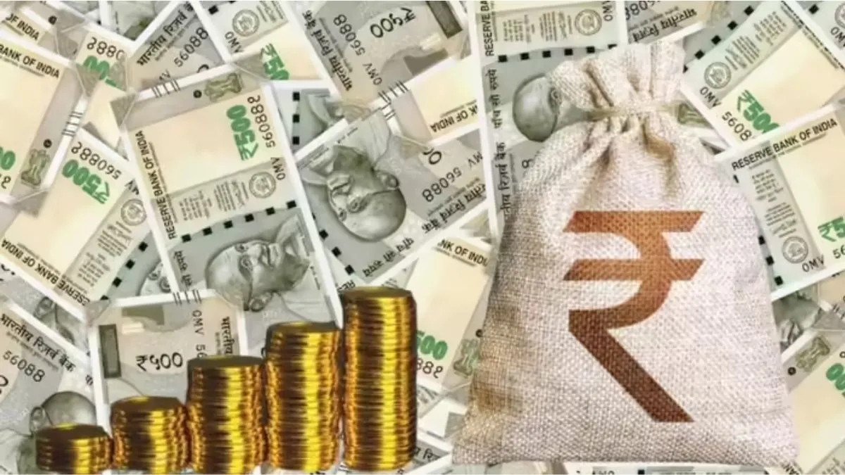 Read more about the article 1 दिसंबर से लागू होंगी नई व्यवस्थाएँ: पेंशन स्कीम, टैक्स दस्तावेज़ और आधार अपडेट से जुड़ी महत्वपूर्ण बदलाव