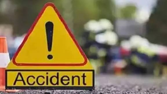 Read more about the article Telangana Accident: तेलंगाना में भीषण सड़क हादसा…  बस और डंपर की आमने-सामने टक्कर, 20 लोगों की दर्दनाक मौत