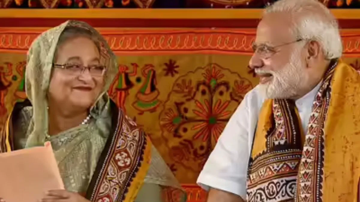 You are currently viewing बांग्लादेश में शेख हसीना को सुनाई गई मौत की सजा: भारत की प्रतिक्रिया और राजनीतिक परिदृश्य