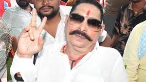 You are currently viewing Bihar Politics: अनंत सिंह का चुनावी राजनीति से किनारा, अब मोकामा में शुरू होगा ‘बेटे’ का राज