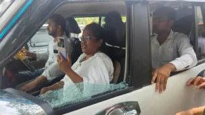 Read more about the article West Bengal Election: दूसरे चरण से पहले हिंसा का तांडव, आयोग ने 1000 उपद्रवियों को दबोचा
