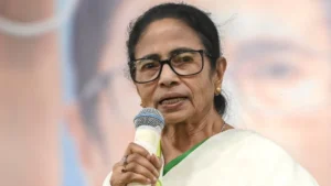 Read more about the article West Bengal Politics : ममता बनर्जी के खिलाफ दर्ज हुई FIR , ईद पर दिए भाषण से मचा बवाल