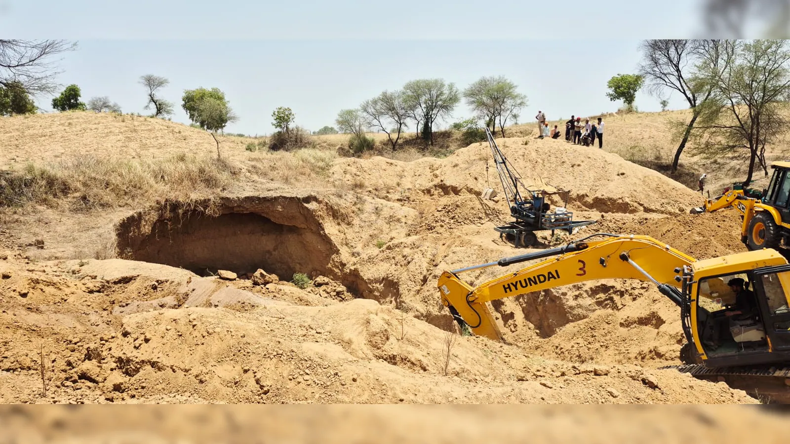 Read more about the article Panna Well Collapse : पन्ना के अजयगढ़ में कुआं धंसने से बड़ा हादसा, दो मजदूरों के शव बरामद