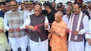 Read more about the article UP News: लखनऊ को मिली नई सौगात! रक्षा मंत्री राजनाथ सिंह ने किया ‘नौसेना शौर्य वाटिका’ का भव्य लोकार्पण