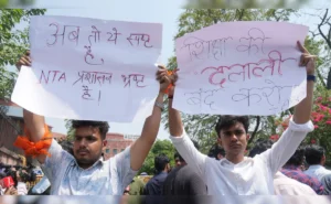 Read more about the article NEET-UG 2026 पेपर लीक कांड! CBI का बड़ा पर्दाफाश, मास्टरमाइंड केमिस्ट्री लेक्चरर गिरफ्तार