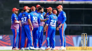 Read more about the article IPL Playoffs : प्लेऑफ की रेस से बाहर होते ही भड़के पोंटिंग, बंद कमरे में दिखाई औकात