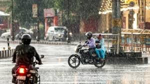 You are currently viewing Delhi NCR Weather Alert: भीषण लू के बीच आसमानी आफत का अलर्ट, 90 किमी/घंटे की रफ्तार से चलेंगी हवाएं