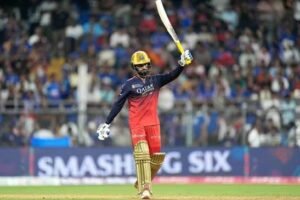 Read more about the article रजत पाटीदार ने IPL 2026 प्लेऑफ में रचा इतिहास, गुजरात के खिलाफ तूफानी पारी से तोड़ा रिकॉर्ड